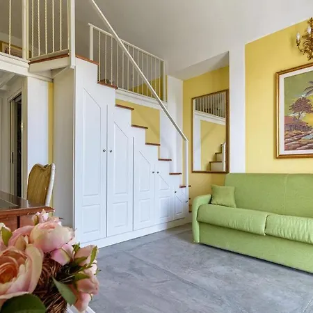 招待所 Luisa Sanfelice 4*