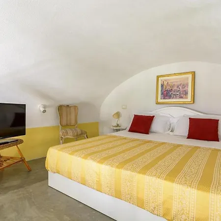 Konukevi Luisa Sanfelice 4*