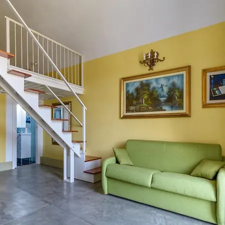 Konukevi Luisa Sanfelice 4*