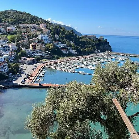 Konukevi Luisa Sanfelice 4*